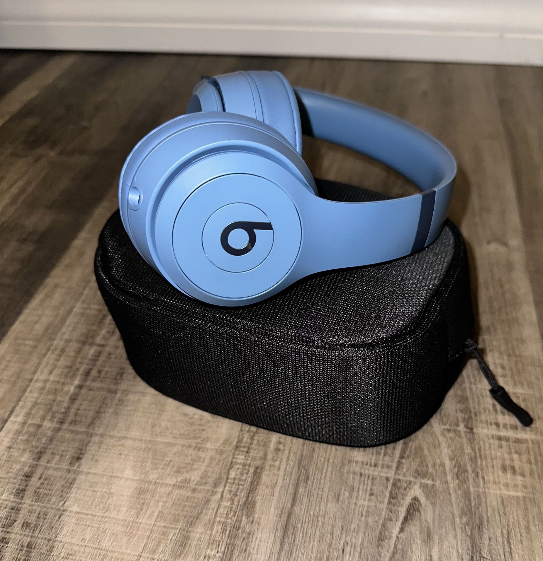 Beats Solo 4