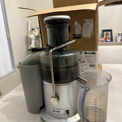 Breville Juicer - the Juice Fountain Plus