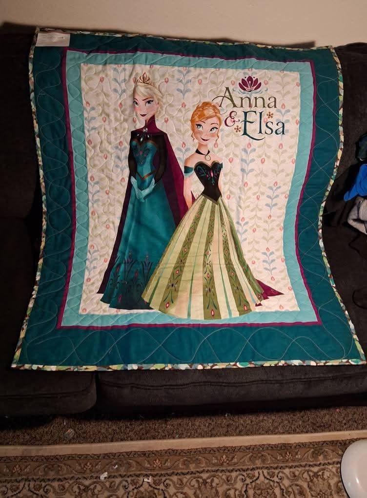 Anna And Elsa Quilt