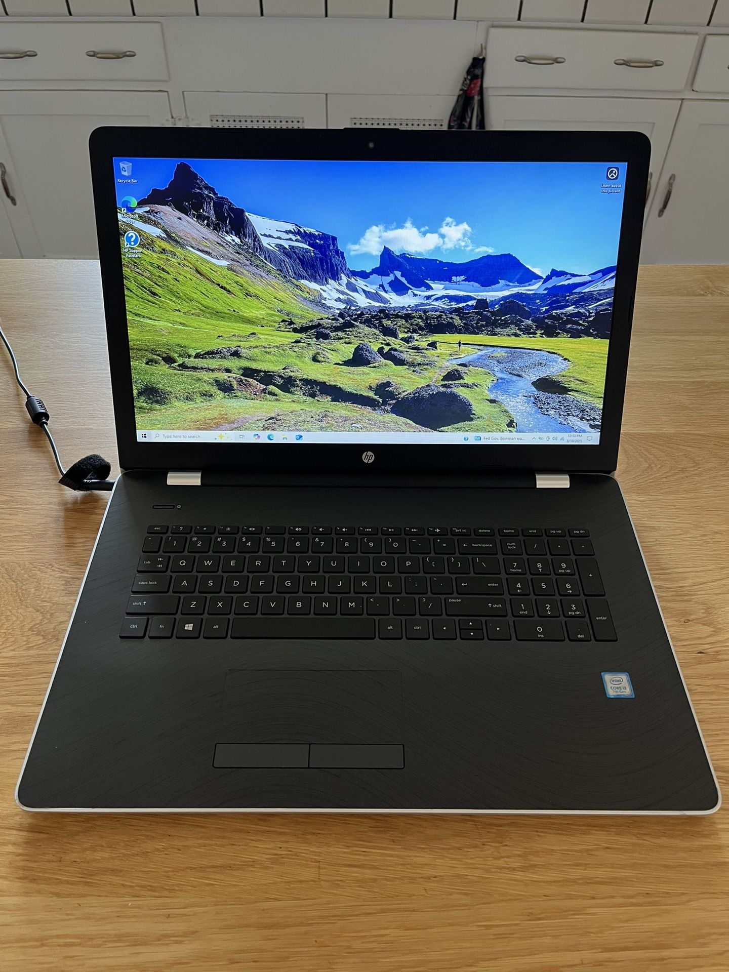 HP Laptop 17-bs061st Windows 11 (Intel i7-7100U, 16GB RAM, 256GB NVMe SSD)