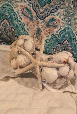Mermaid bra, real shells and beautiful star