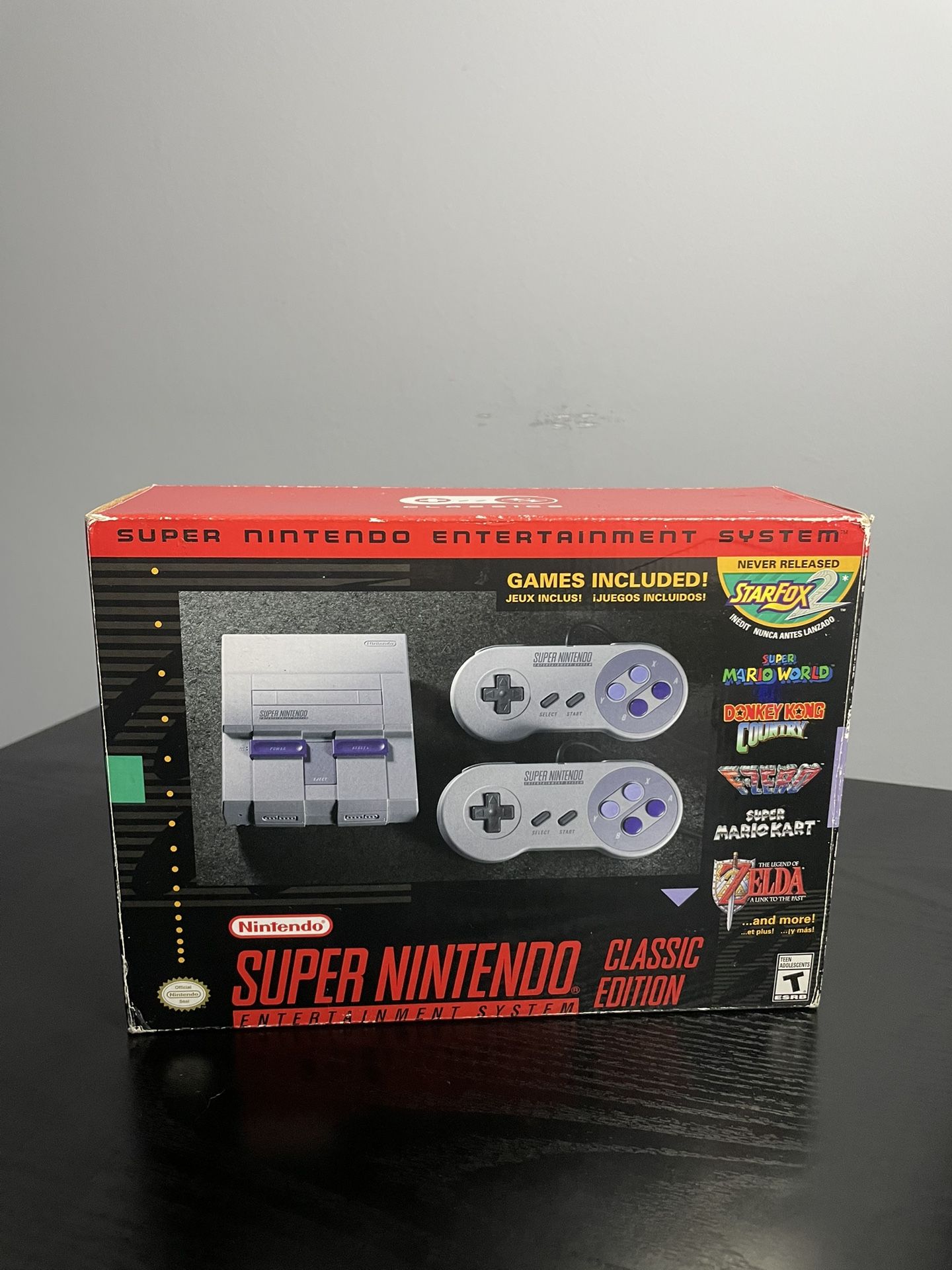 Super Nintendo Classic Edition with 2 SNES Controllers