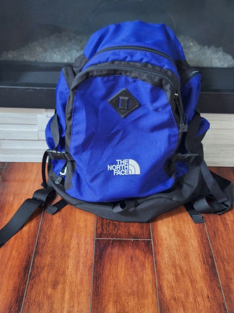 The North Face Uo Wasatch Blue and Black Backpack