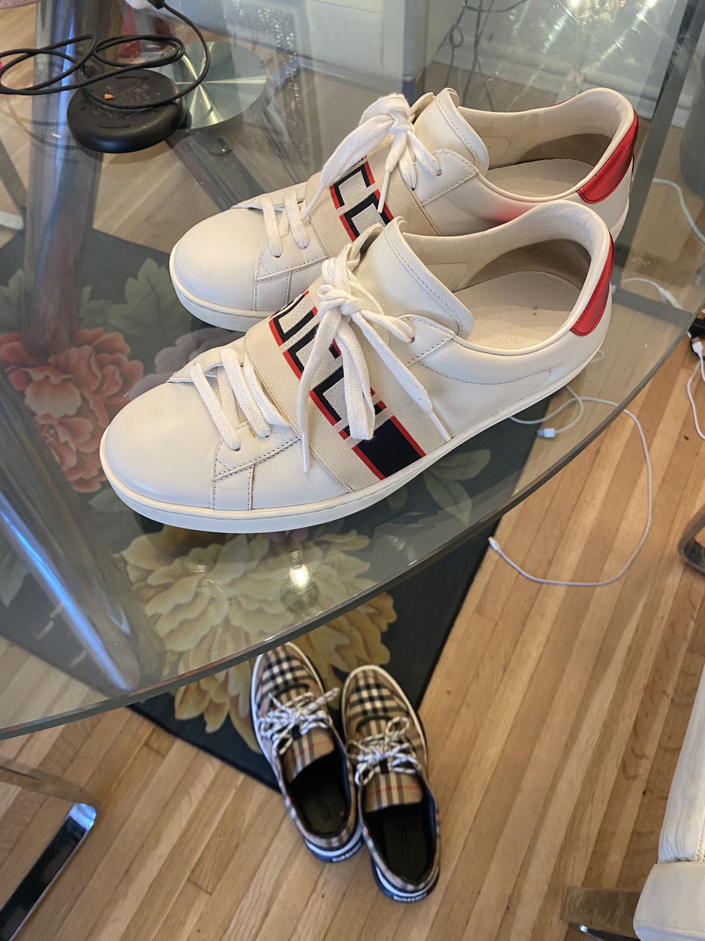 Åben jazz dialog Gucci Ace Strip Lovory White Sneakers for Sale in Compton, CA - OfferUp