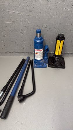 Jack stands