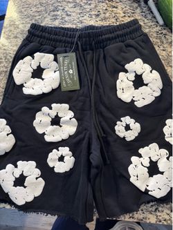 Denim Tears Cotton Wreath Sweat Shorts - Black / White