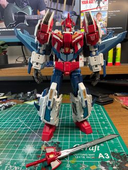 Planet x kadmos/ transformers idw starsaber
