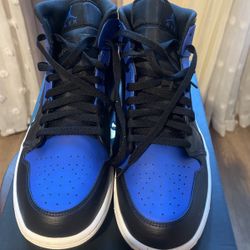 Air Jordan 1 Mid 11/5