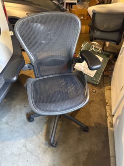 Herman Miller Areon chair brand new size B