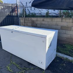 Kenmore Big Deep Chest Freezer  70 “ Length 