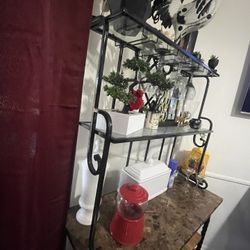 Dining Table W/bakers  Rack 