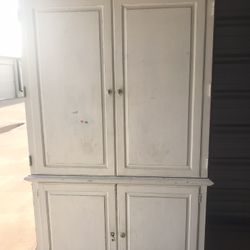 White Vintage Hutch (wood)