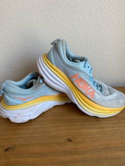 HOKA Bondi 8 Running Shoe Women’s Size 7