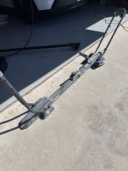 Inno Tire Hold Roof Bike Rack – Good Condition w/ Key