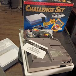 NINTENDO ENTERTAINMENT SYSTEM " CHALLENGE SET" 