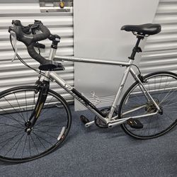 Specialized Sequoia road bike. 