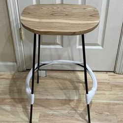 New Single Rustic Wood Stool Saddle Seat Black Metal Counter Height Stools