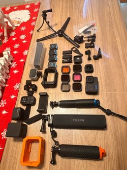 Go Pro 10 Black Large Bundle 