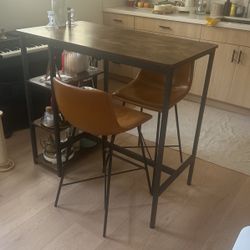 Bar Table + 2 Bar Stools