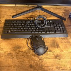 Razer Naga Hex V2 Mouse + Razer Cynosa Chroma Keyboard Combo