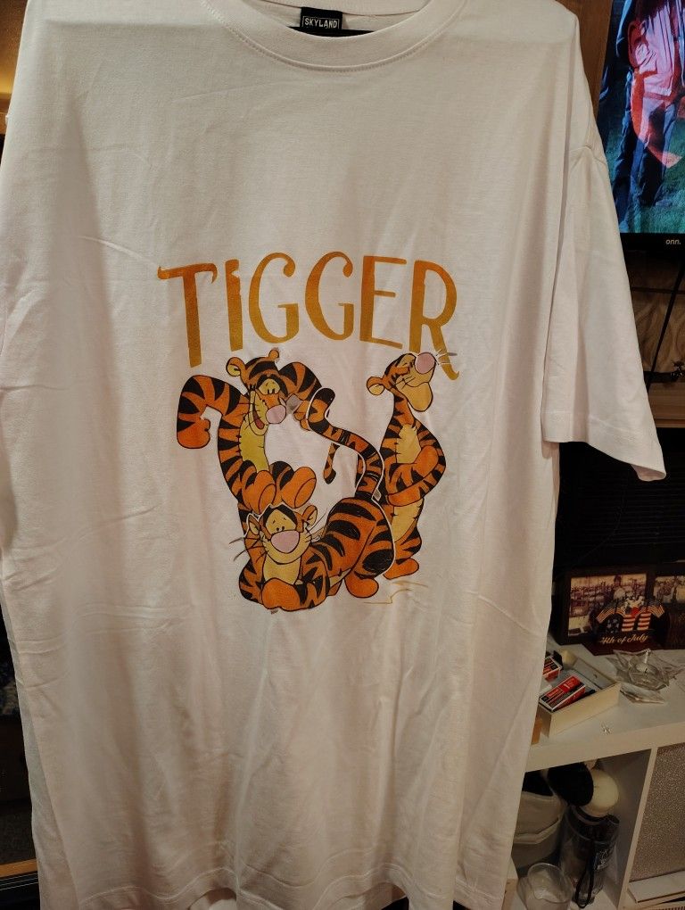 Women's Or Mens Tigger T Shirt