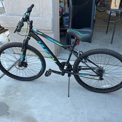Huffy Nighthawk 26" Bike