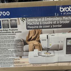 Brother SE700 Sewing Machine - New In Box