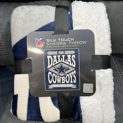 Dallas Cowboys Silk Touch Sherpa Throw
