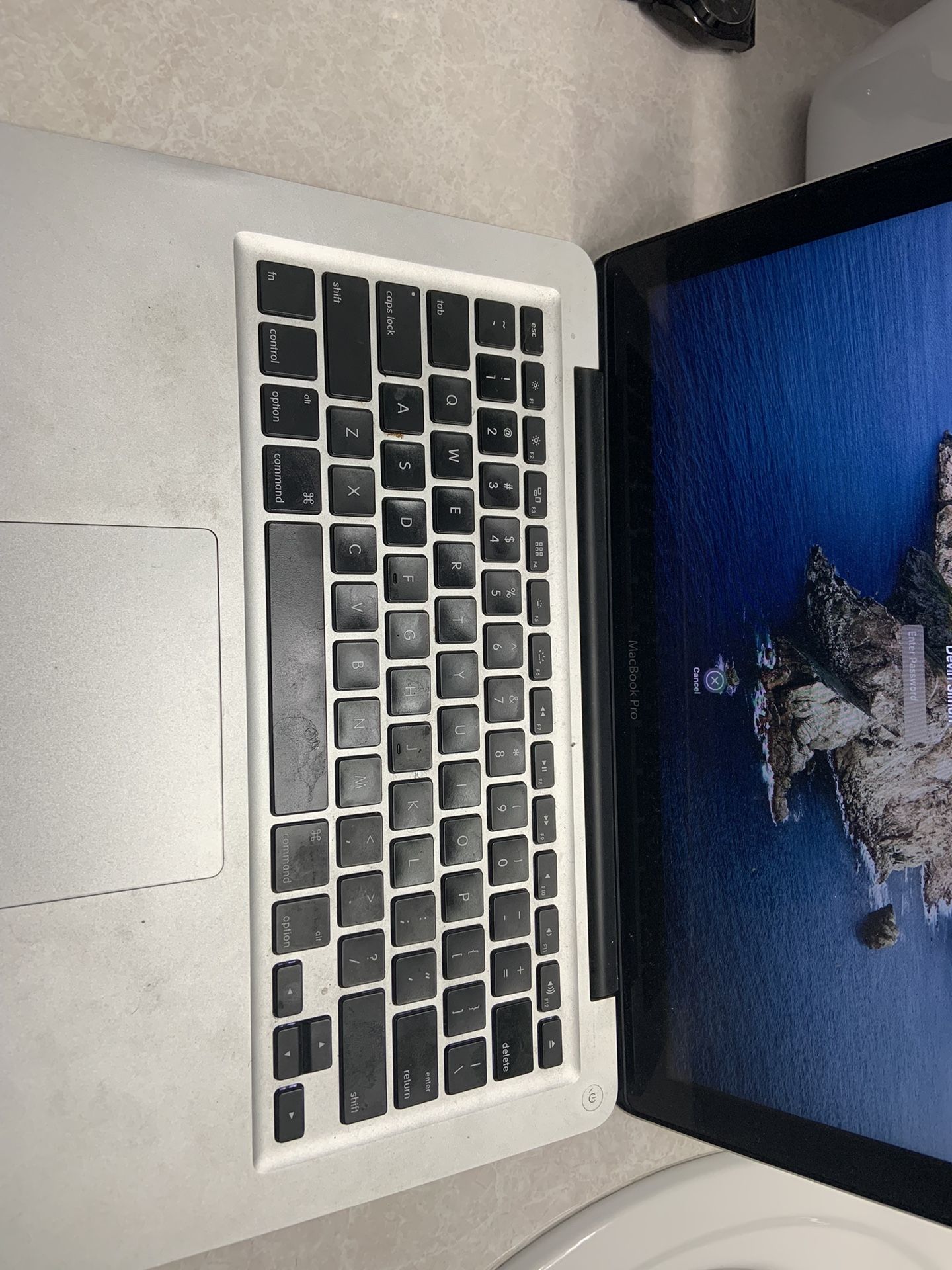 Mac Book