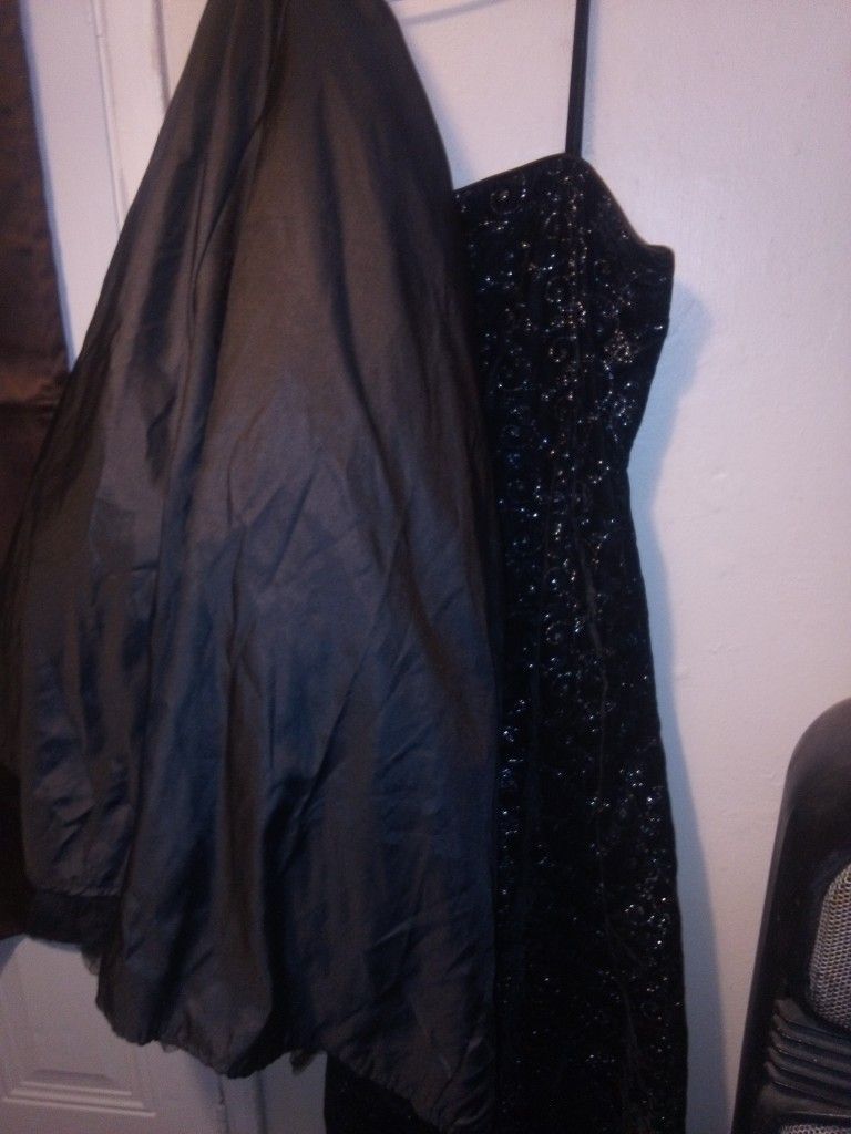 Scott mcClintock Black Velvet sequence dress Size 12 With Fluffy Underskirt