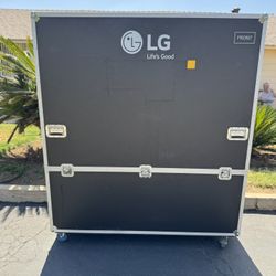 Road Case - Large Case With Casters