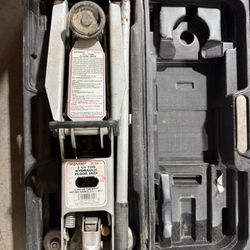 Rally 2 1/4 Ton Floor Jack