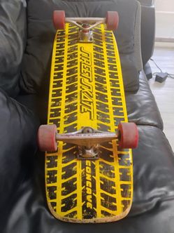 Original 80s Vintage Santa Cruz Street Skate board