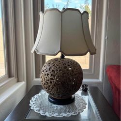 Antique Openwork Lamp!!