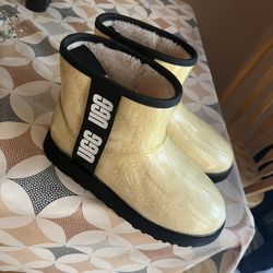 Uggs Size 7