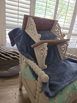 Two cute shelves