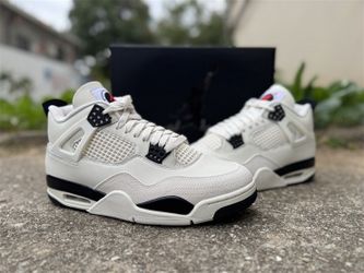 Jordan 4’s