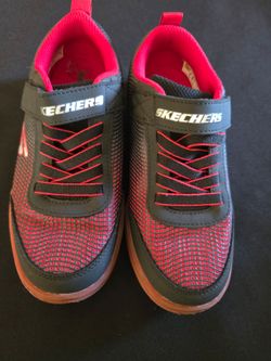 Skechers Kids size 1 with Lights