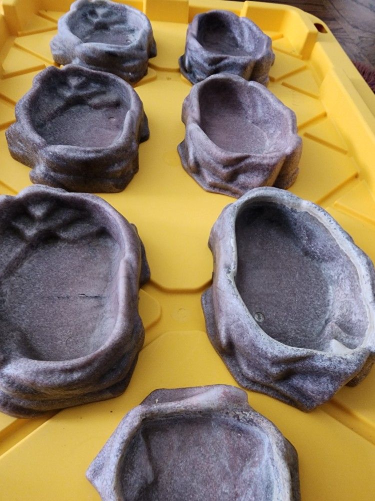 12 Brand New Reptile Lizard Water Dishes Repti Rock 