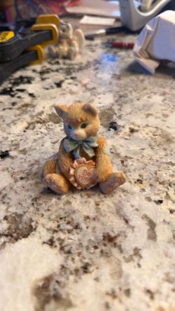 Figurine, Priscilla Hillman