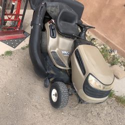 Craftsman Riding Lawnmower