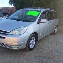 2005 Toyota Sienna