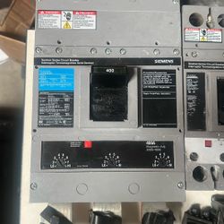 Siemens 400 Circuit Breaker 