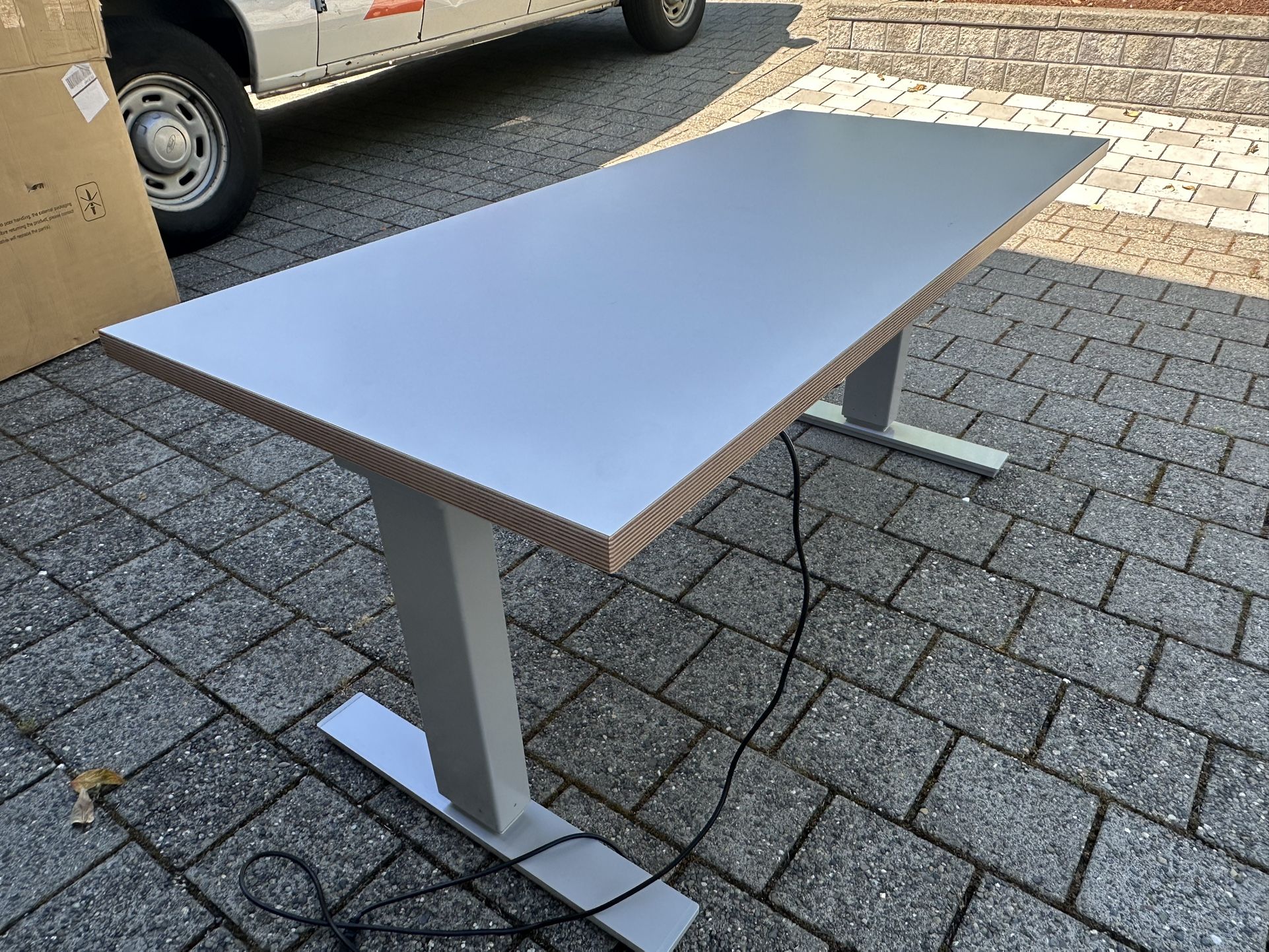 New Electric Sit To Stand Table 25 X 59”.  Fully Assembled And Ready To Use!  Dual Motor And Commercial Quality, Like New
