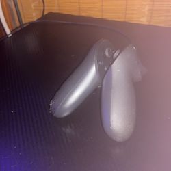 Oculus Quest Pro Controllers