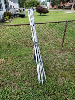 This is a great portable tripod clothes line