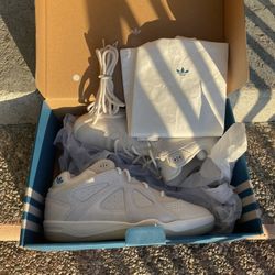 Adidas Bad Bunny Resilience  