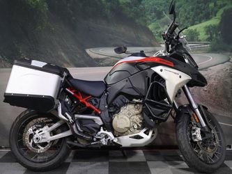2023 Ducati Multistrada V4 Rally Brushed Aluminum & Matte Blac