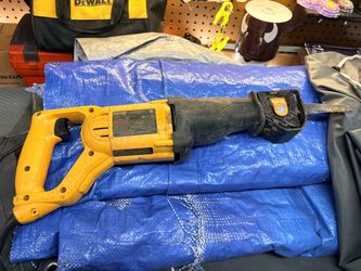 Dewalt saw saw