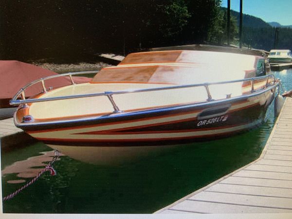 Sleek craft day crusier